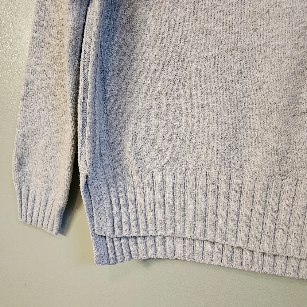 Sweater - Picture 5 of 5